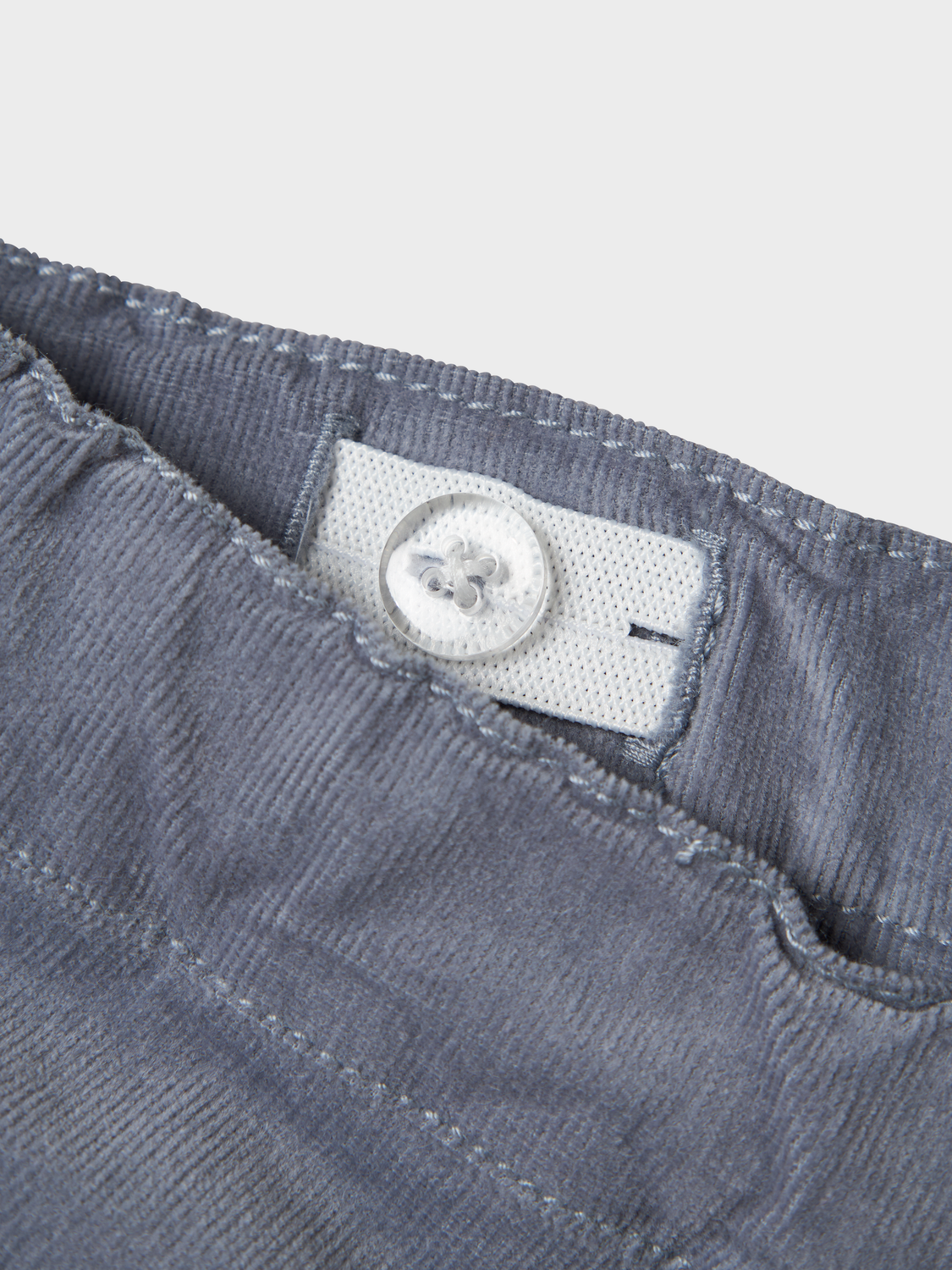 model_shot-front_full